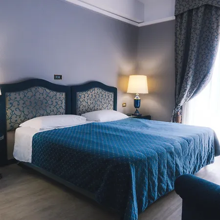 Grand Excelsior 4* רג'יו די קאלאבריה