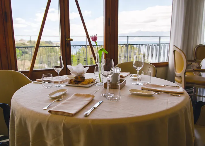 Grand Excelsior Hotel 4*