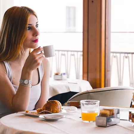 Grand Excelsior 4* Ρέτζιο ντι Καλάμπρια