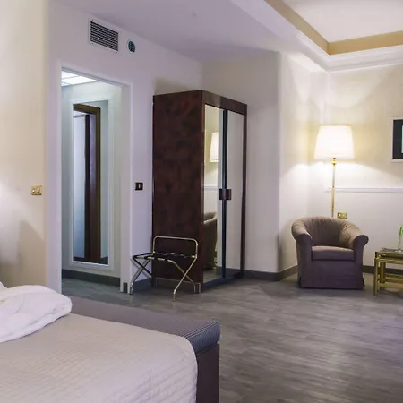 Grand Excelsior Hotel 4*