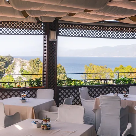 Grand Excelsior Hotel