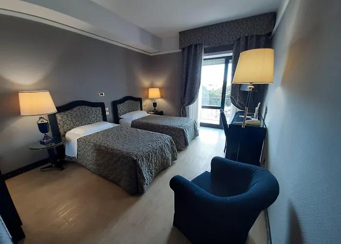 Grand Excelsior Hotel 4*